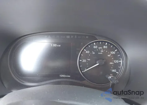 2023 Nissan Kicks Sr Xtronic Cvt z USA, uszkodzony, nr VIN 3N1CP5DV3PL567797